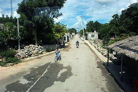 November 3, 2010 Chichen Itza 013.JPG